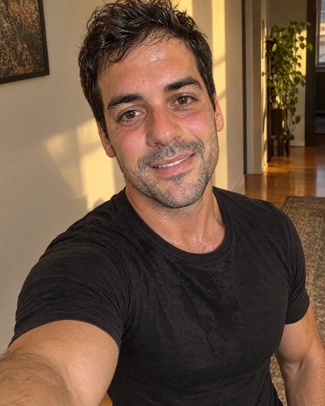 Face wall selfie, day 14